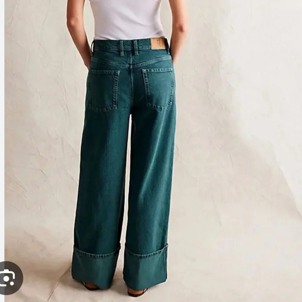 Free People We The Free Final Countdown Cuffed Low-Rise Jeans